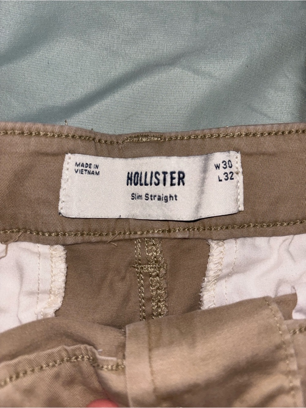 Hollister Slim Straight mens Bottoms in Light Khaki